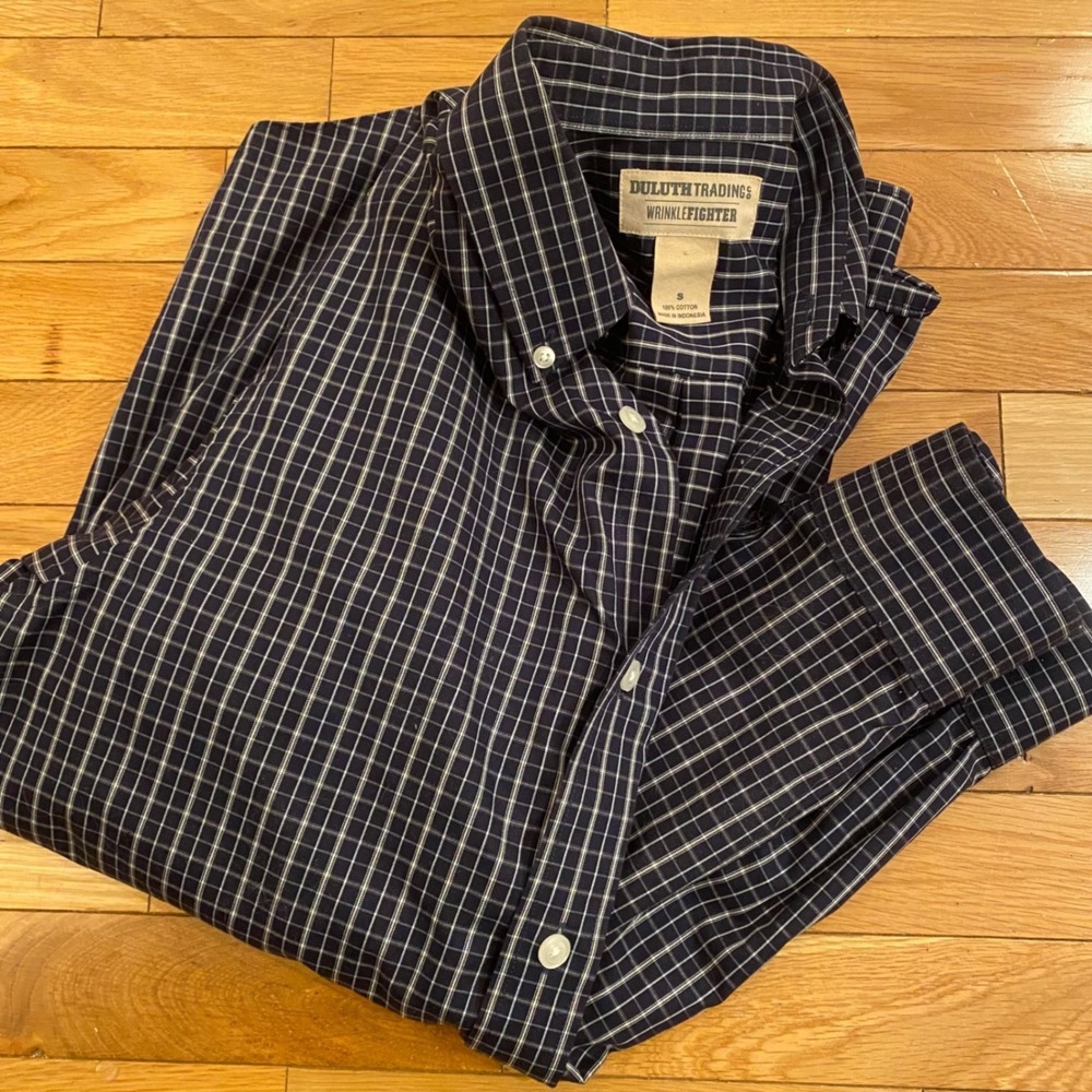 Duluth Trading Co Wrinklefighter Mens‎ Small Navy Blue White Grid Check Shirt